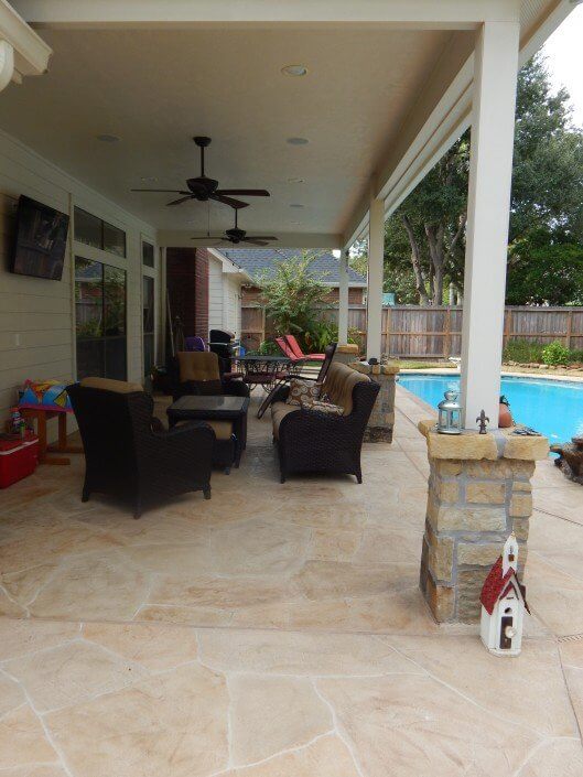 Outdoor Living Kitchens Fire Pits Pergolas And Pool Decks